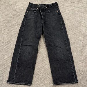 Levi's Women's Black Straight Leg Jeans